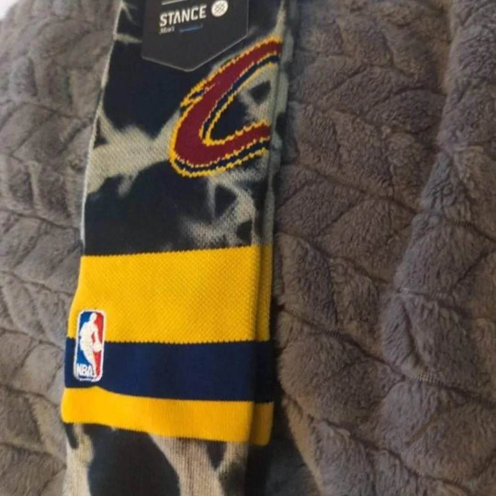 Cleveland cavaliers mens 9-12 socks retail‎ for 89.90